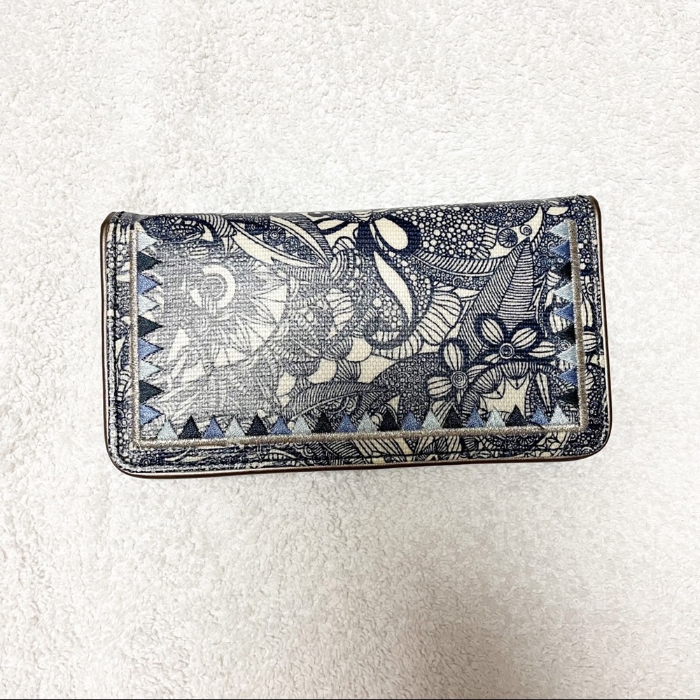📦 Sakroots Long Wallet